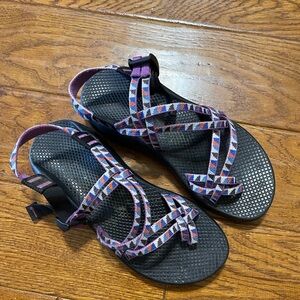 Chaco Sandals Geometric Aztec W 9 Purple, Orange Blue Black USA Made Outdoor